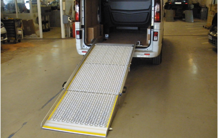 Rampe d'accès pliable_véhicules utilitaires_Pimas Dijon Automobile
